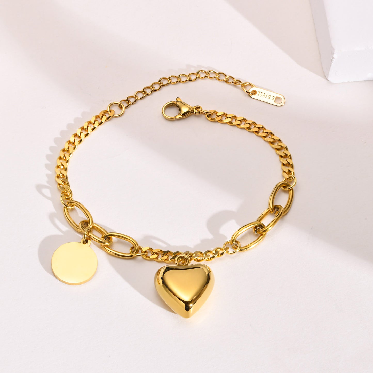 Elegant Lady Simple Style Heart Shape Stainless Steel Polishing Plating 18k Gold Plated Bracelets