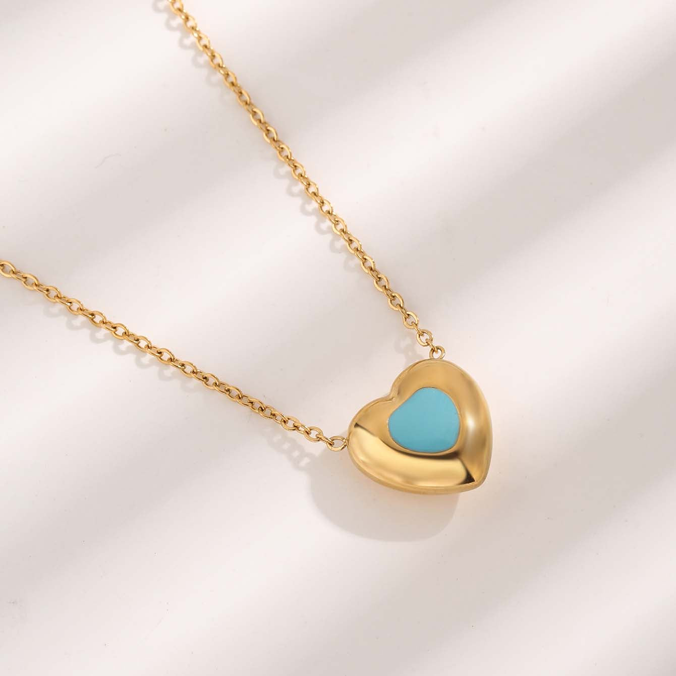 Elegant Glam Simple Style Heart Shape Titanium Steel Epoxy Plating Inlay Resin Zircon Gold Plated Pendant Necklace