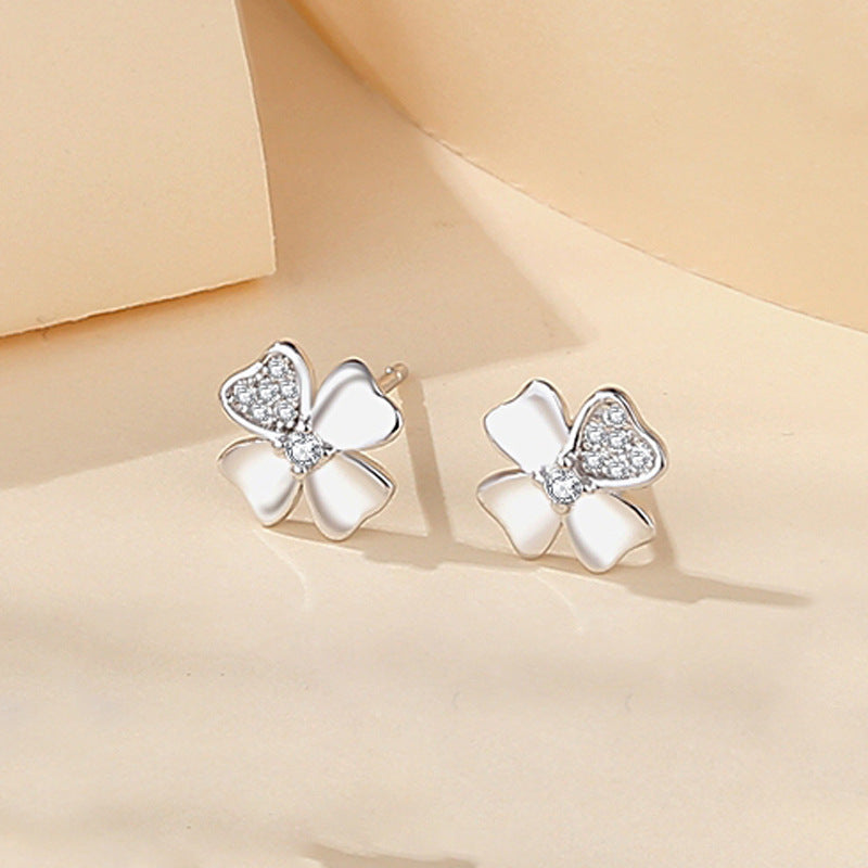 1 Pair Simple Style Heart Shape Flower Inlay Sterling Silver Zircon Ear Studs