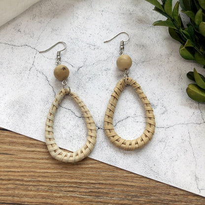 1 Pair Simple Style Geometric Mixed Materials Rattan Drop Earrings