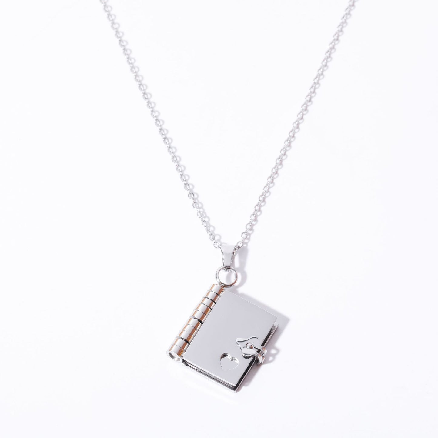 Simple Style Book Heart Shape Rectangle Titanium Steel Plating 18k Gold Plated Pendant Necklace