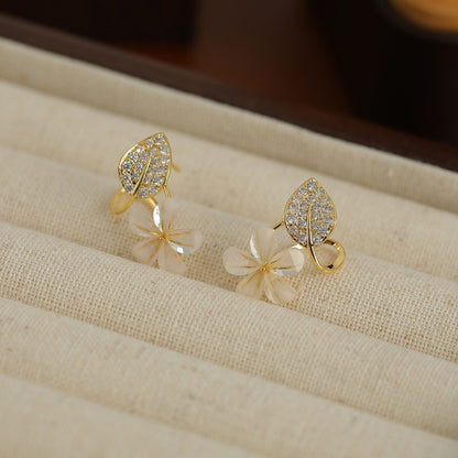 1 Pair Simple Style Leaves Flower Inlay Alloy Rhinestones Gold Plated Drop Earrings