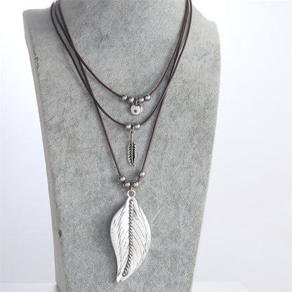 Retro Commute Leaf Moon Ccb Alloy Wax Rope Irregular Plating Unisex Layered Necklaces Pendant Necklace