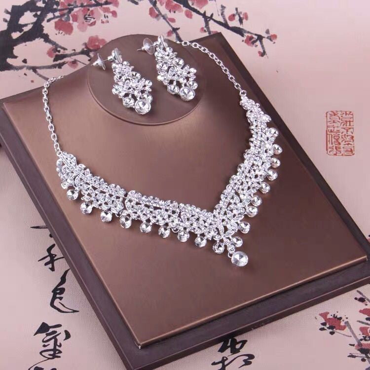 Wholesale Jewelry Elegant Romantic Shiny Round Tassel Imitation Pearl Rhinestone Earrings Necklace