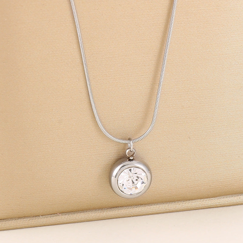 Simple Style Round Titanium Steel Plating Inlay Rhinestones Gold Plated Pendant Necklace