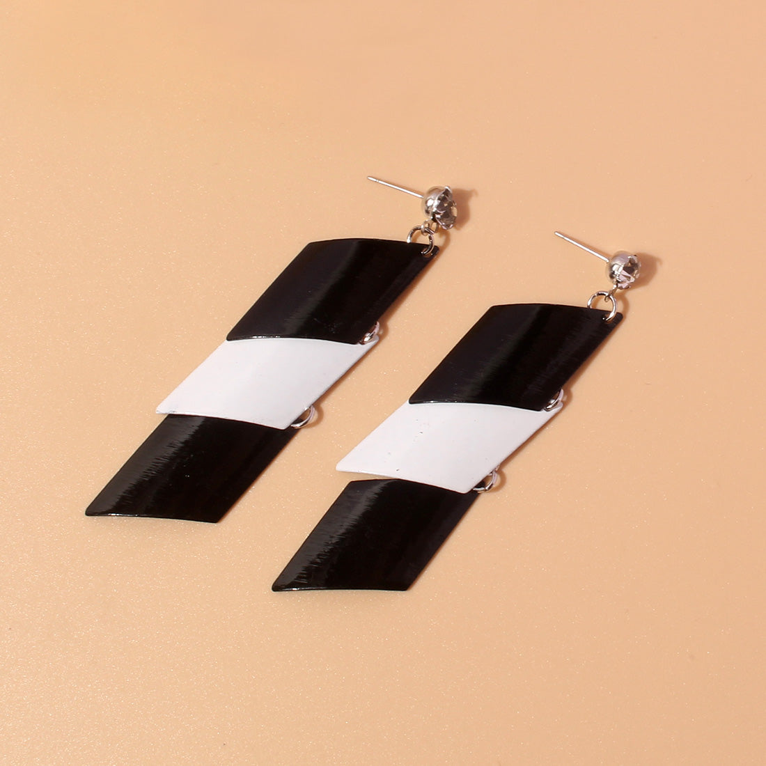 1 Pair Retro Simple Style Roman Style Color Block Metal Drop Earrings