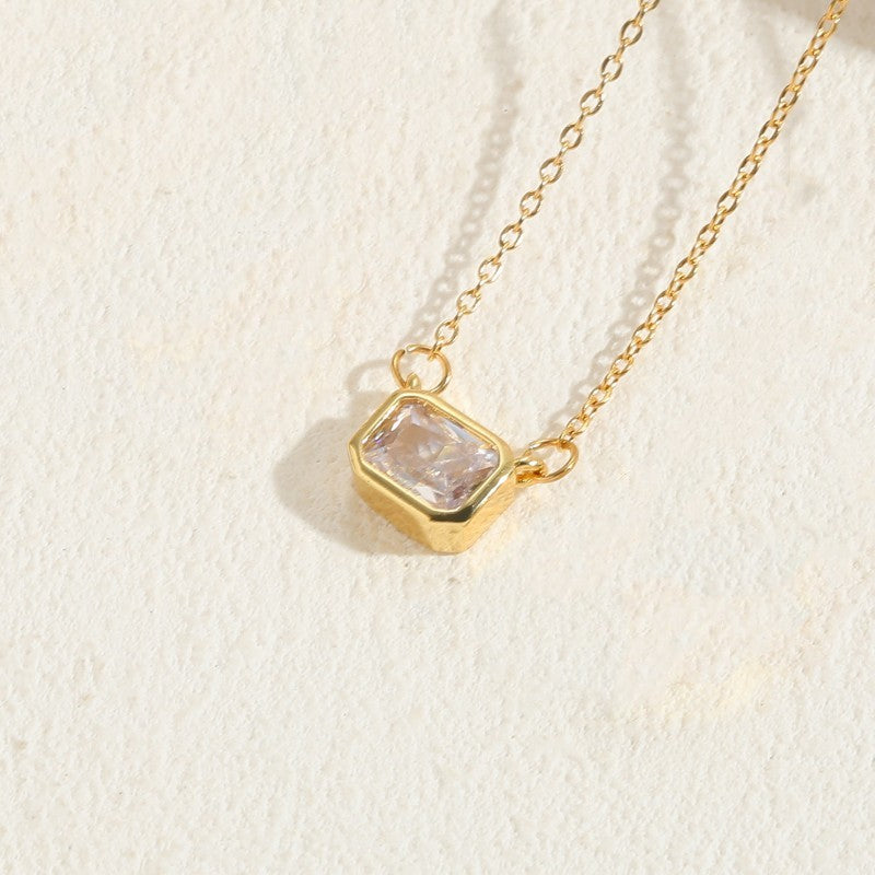 Luxurious Heart Shape Copper 14k Gold Plated Zircon Pendant Necklace In Bulk