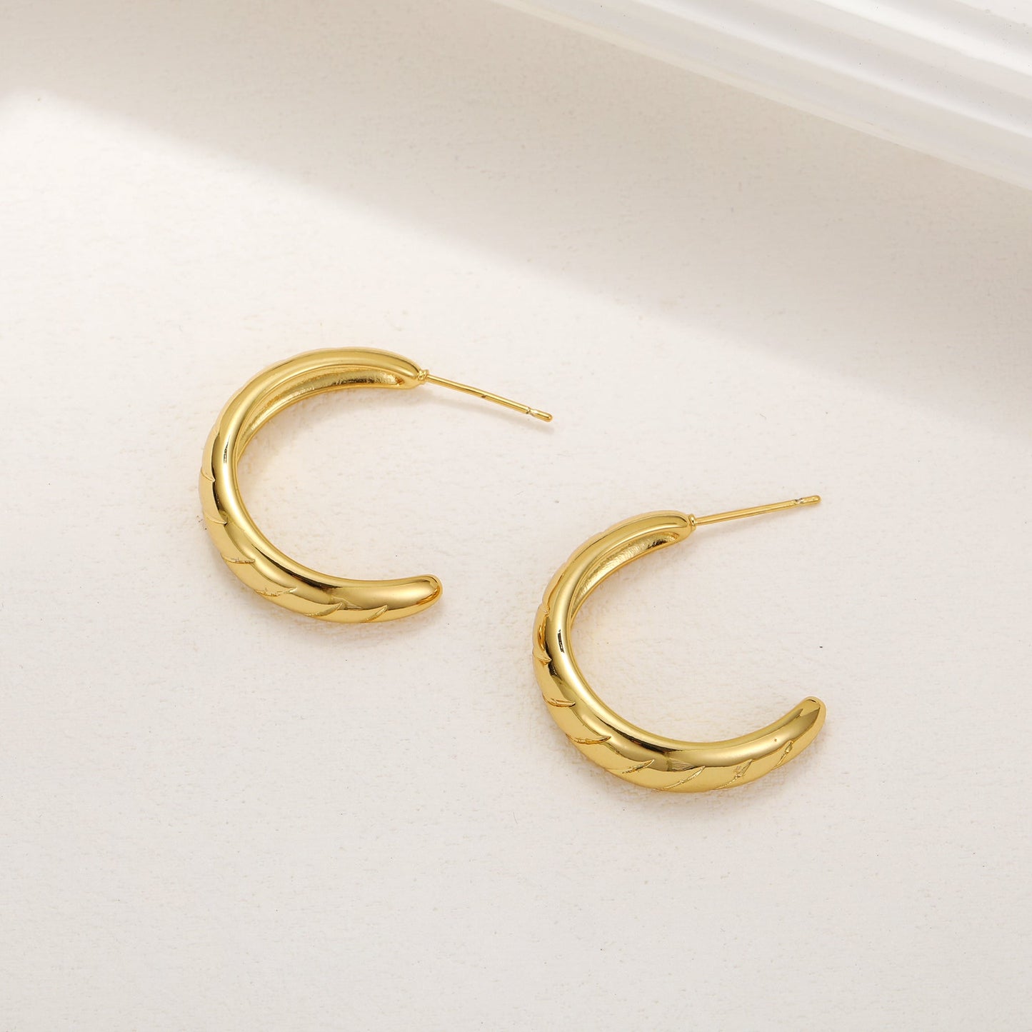 1 Pair Simple Style C Shape Plating Inlay Copper Zircon Hoop Earrings Ear Studs