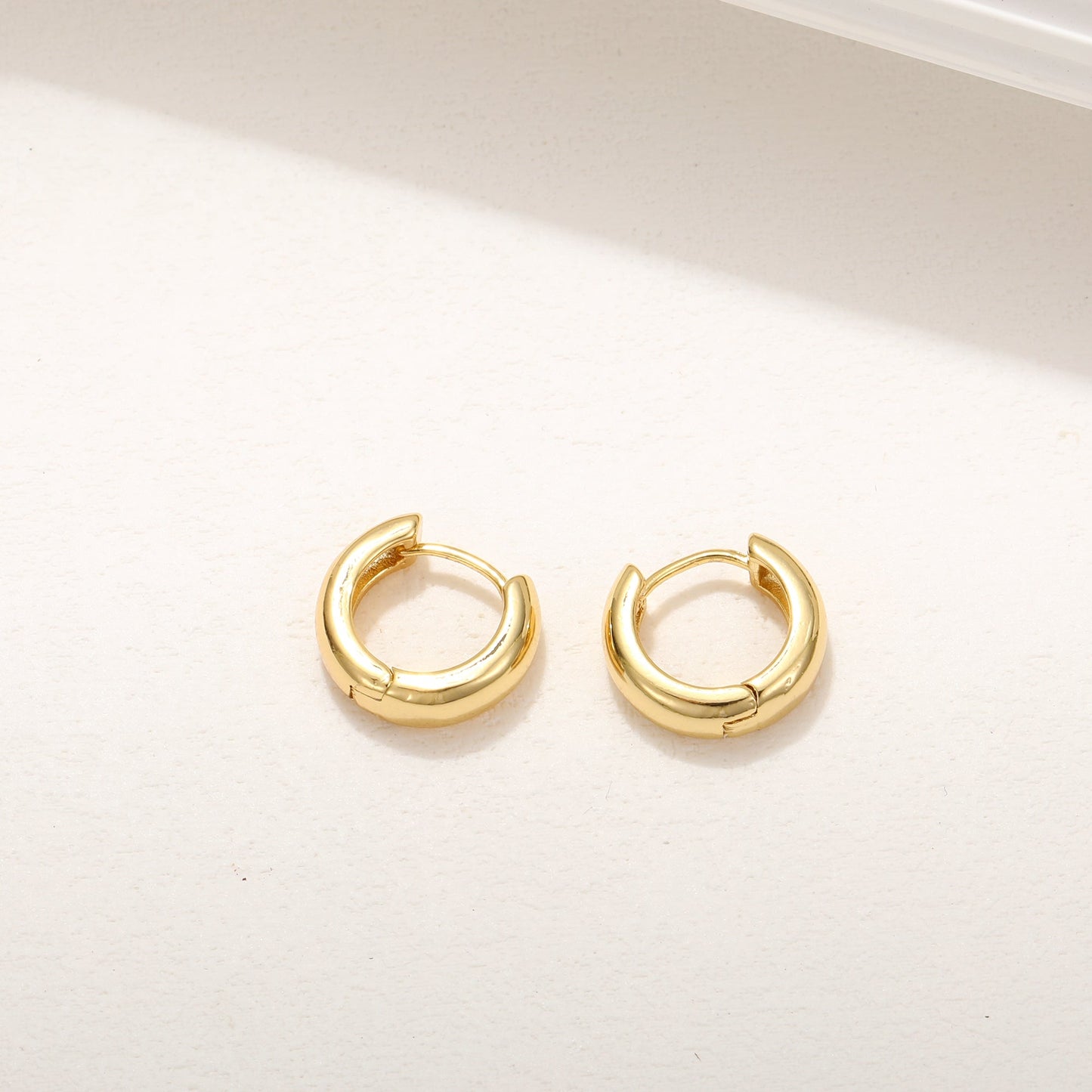 1 Pair Simple Style C Shape Plating Inlay Copper Zircon Hoop Earrings Ear Studs