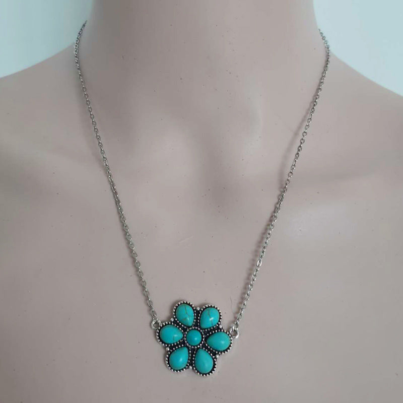 Retro Flower Alloy Titanium Steel Inlay Turquoise Women's Pendant Necklace