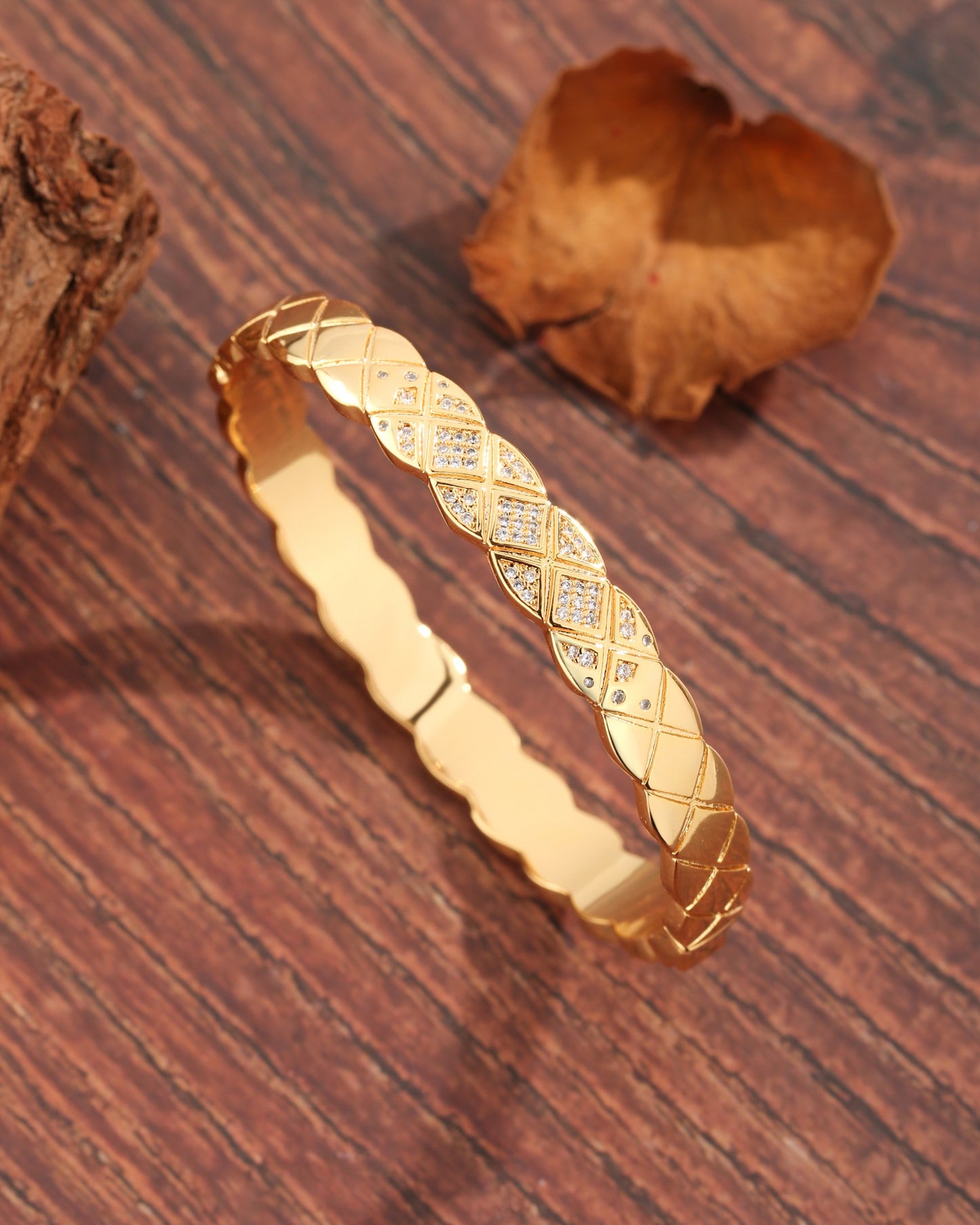 Basic Luxurious Classic Style Argyle Lingge Copper Plating Inlay Zircon 18k Gold Plated Bangle