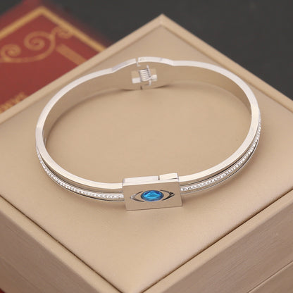 Simple Style Commute Devil's Eye Heart Shape Stainless Steel Plating Inlay Artificial Diamond Bangle