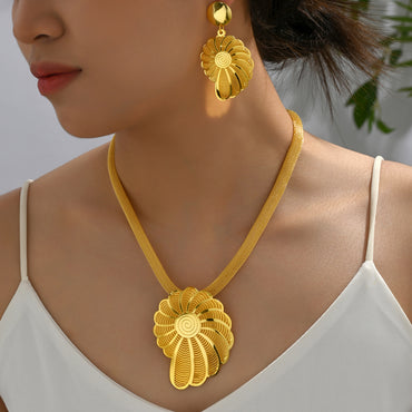 Elegant Conch Iron Plating 18k Gold Plated Women's Earrings Necklace