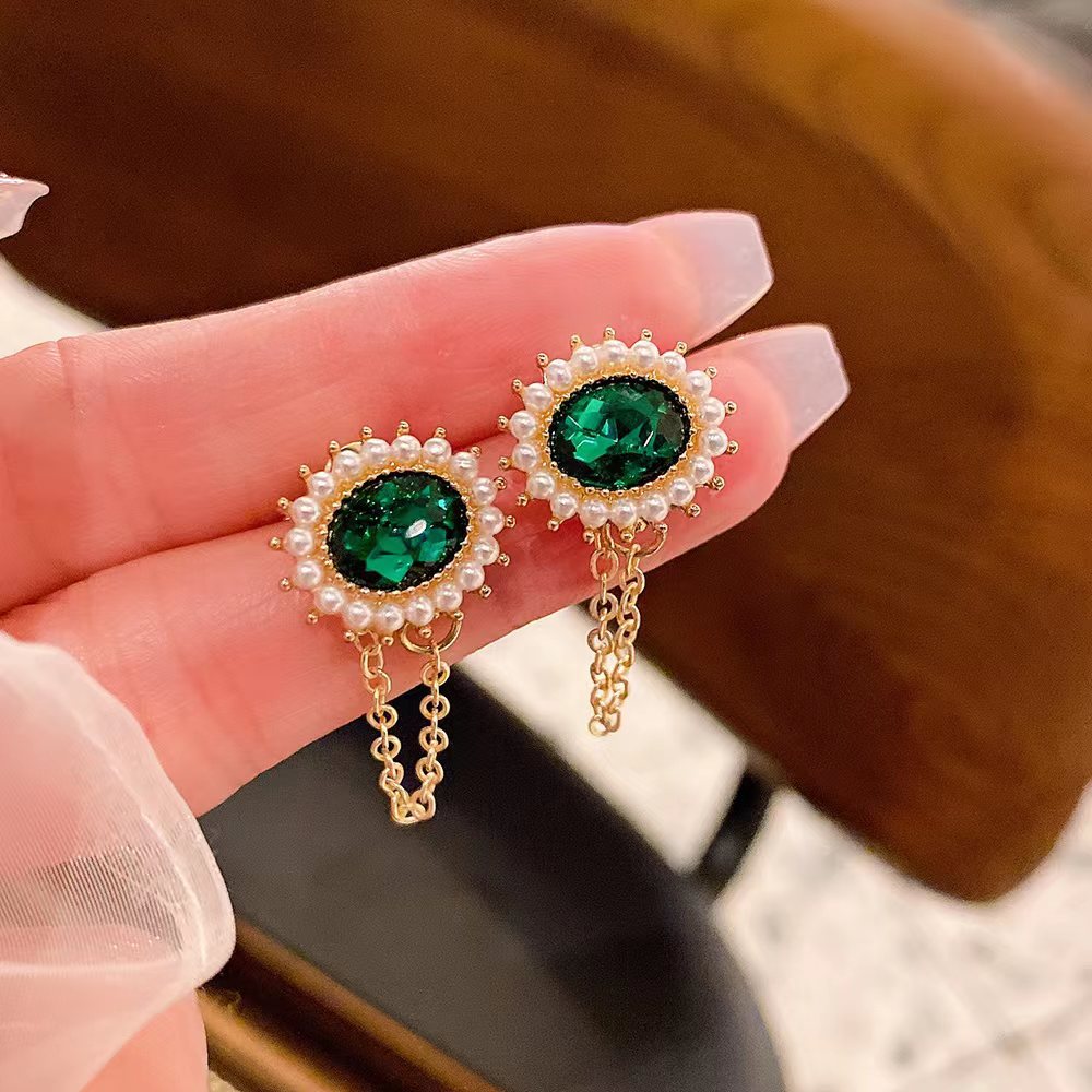 1 Pair Retro Oval Plating Inlay Alloy Artificial Gemstones Artificial Pearls Ear Studs