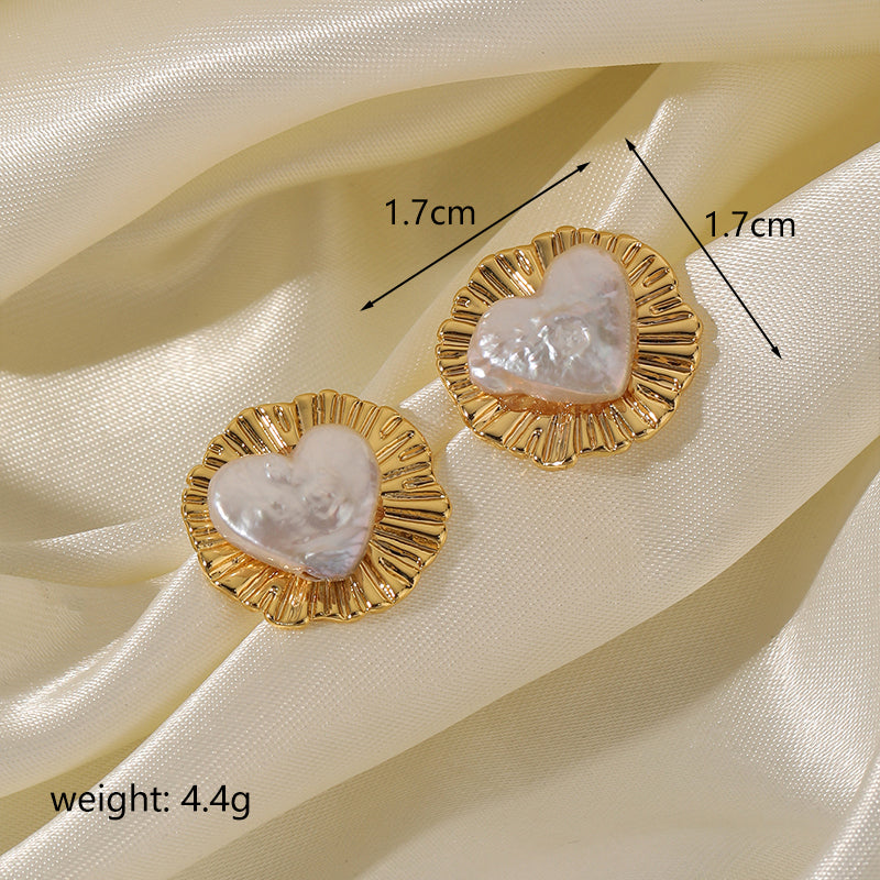 1 Pair Simple Style Heart Shape Plating Inlay Copper Artificial Pearls 18k Gold Plated Ear Studs