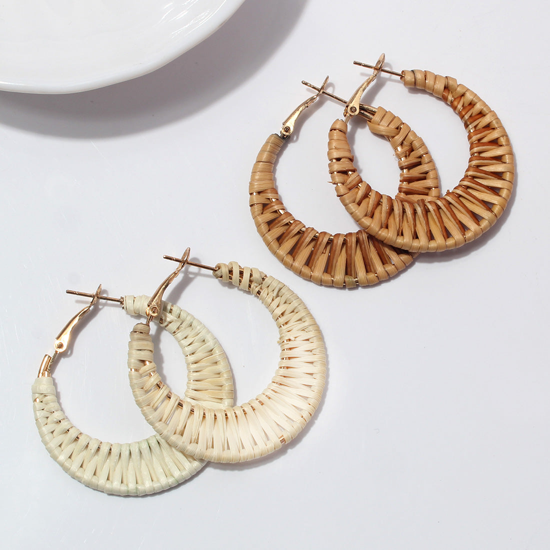 1 Pair Vacation Roman Style Round Frill Hollow Out Straw Earrings