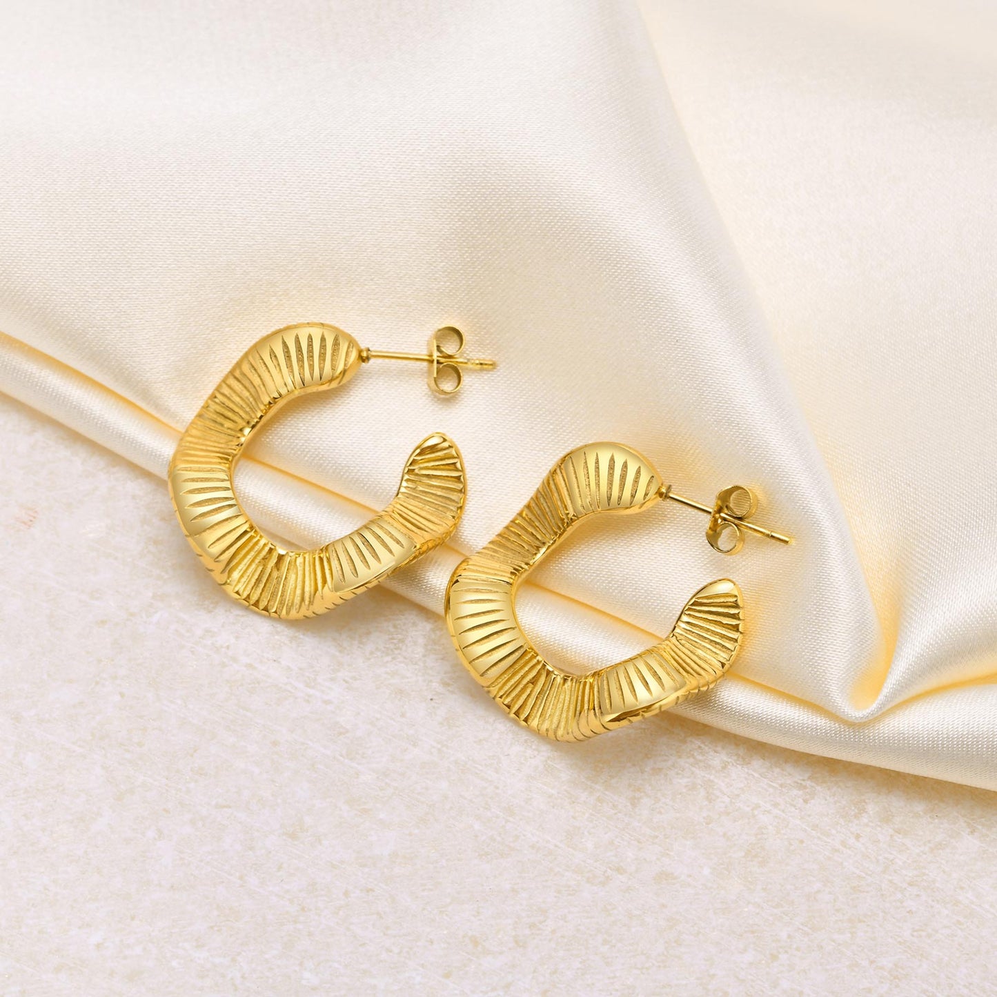 1 Pair Elegant Glam Retro Geometric Stainless Steel Gold Plated Earrings