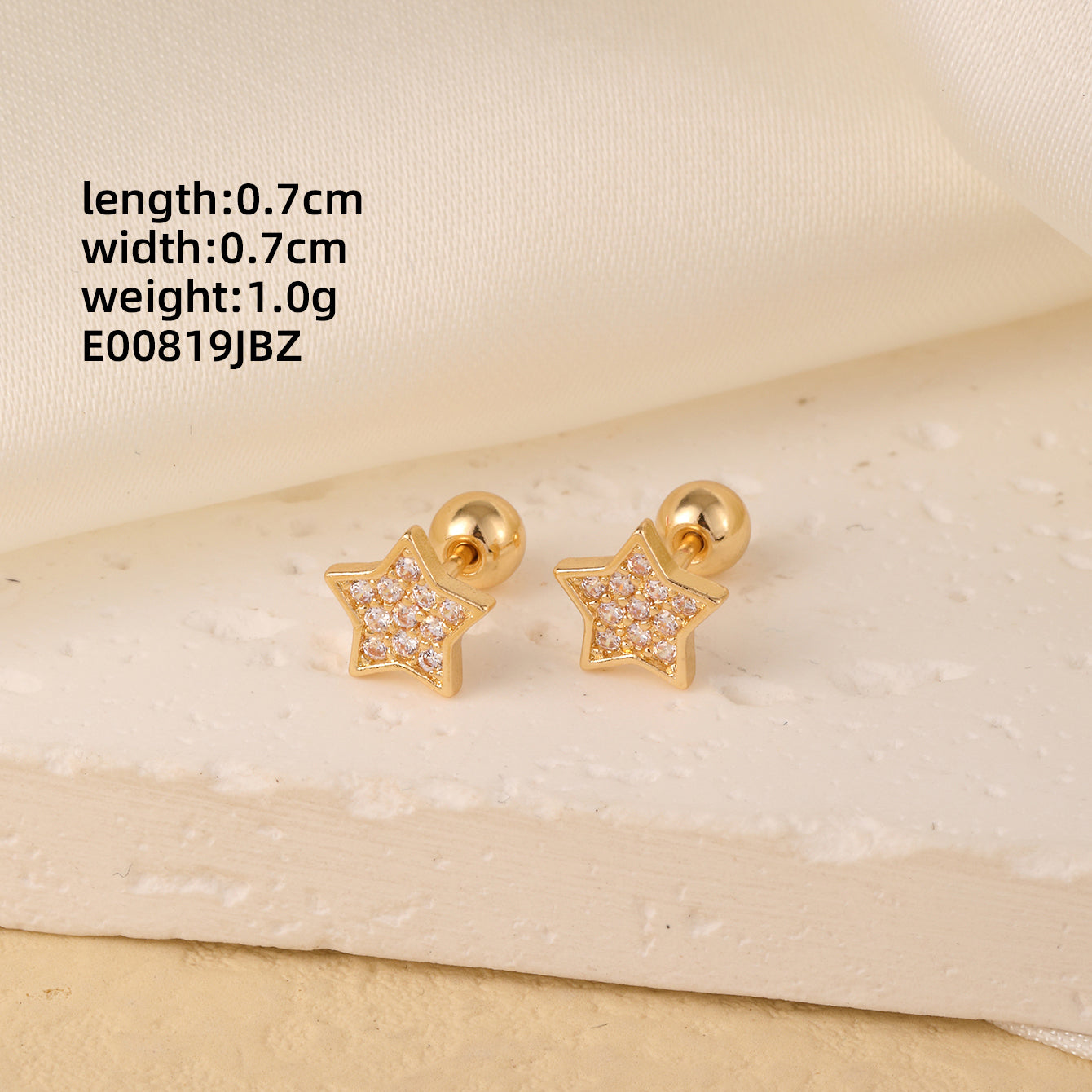 1 Pair Casual Cute Hip-hop Pentagram Round Plating Inlay Copper Zircon Gold Plated Ear Studs