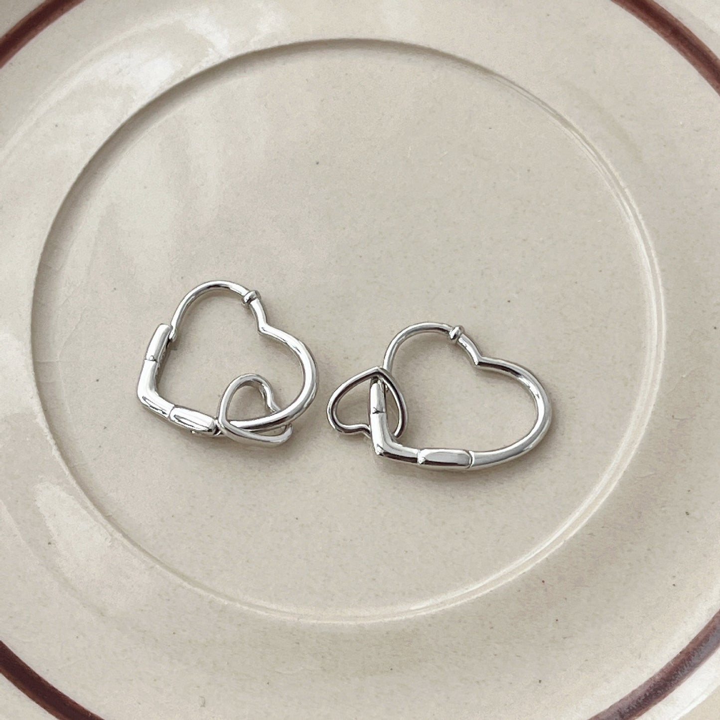 1 Pair Modern Style Heart Shape Plating Sterling Silver Earrings