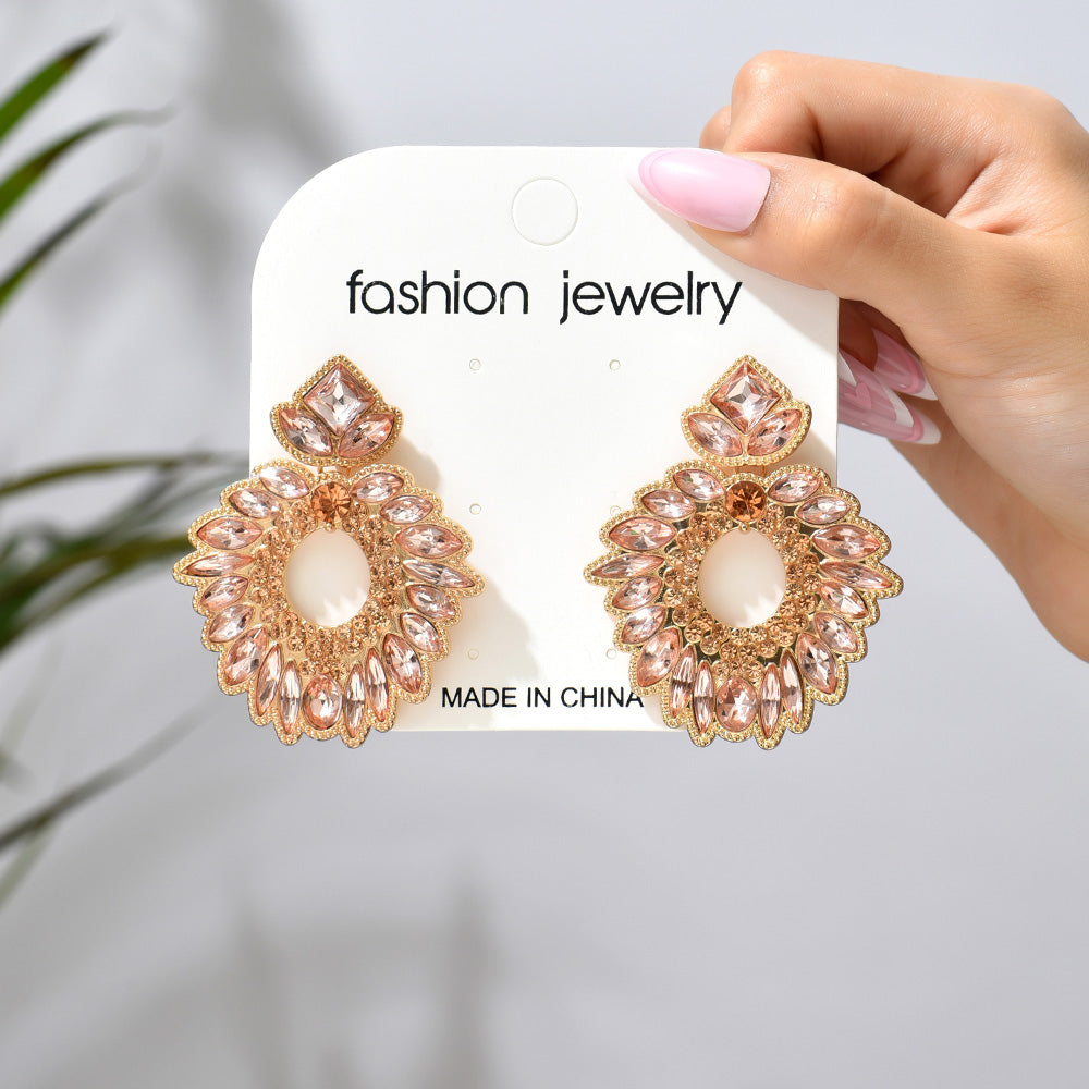 1 Pair Retro Exaggerated Geometric Plating Hollow Out Inlay Zinc Alloy Rhinestones Drop Earrings