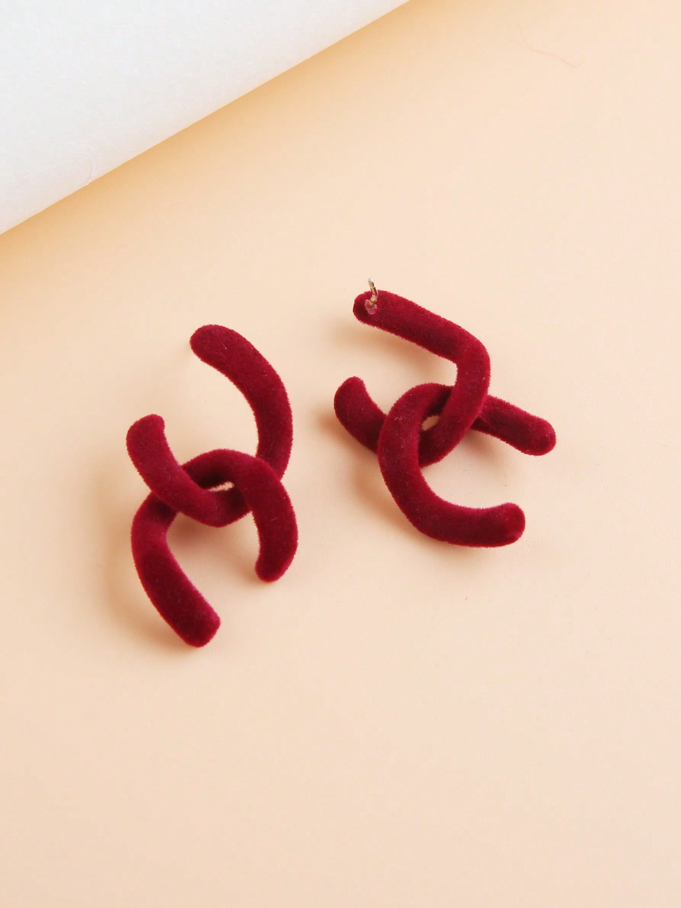 1 Pair Simple Style Solid Color Alloy Ear Studs