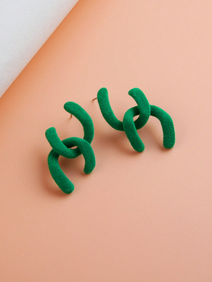 1 Pair Simple Style Solid Color Alloy Ear Studs