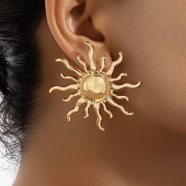 1 Pair Retro Exaggerated Sun Plating Metal Ear Studs