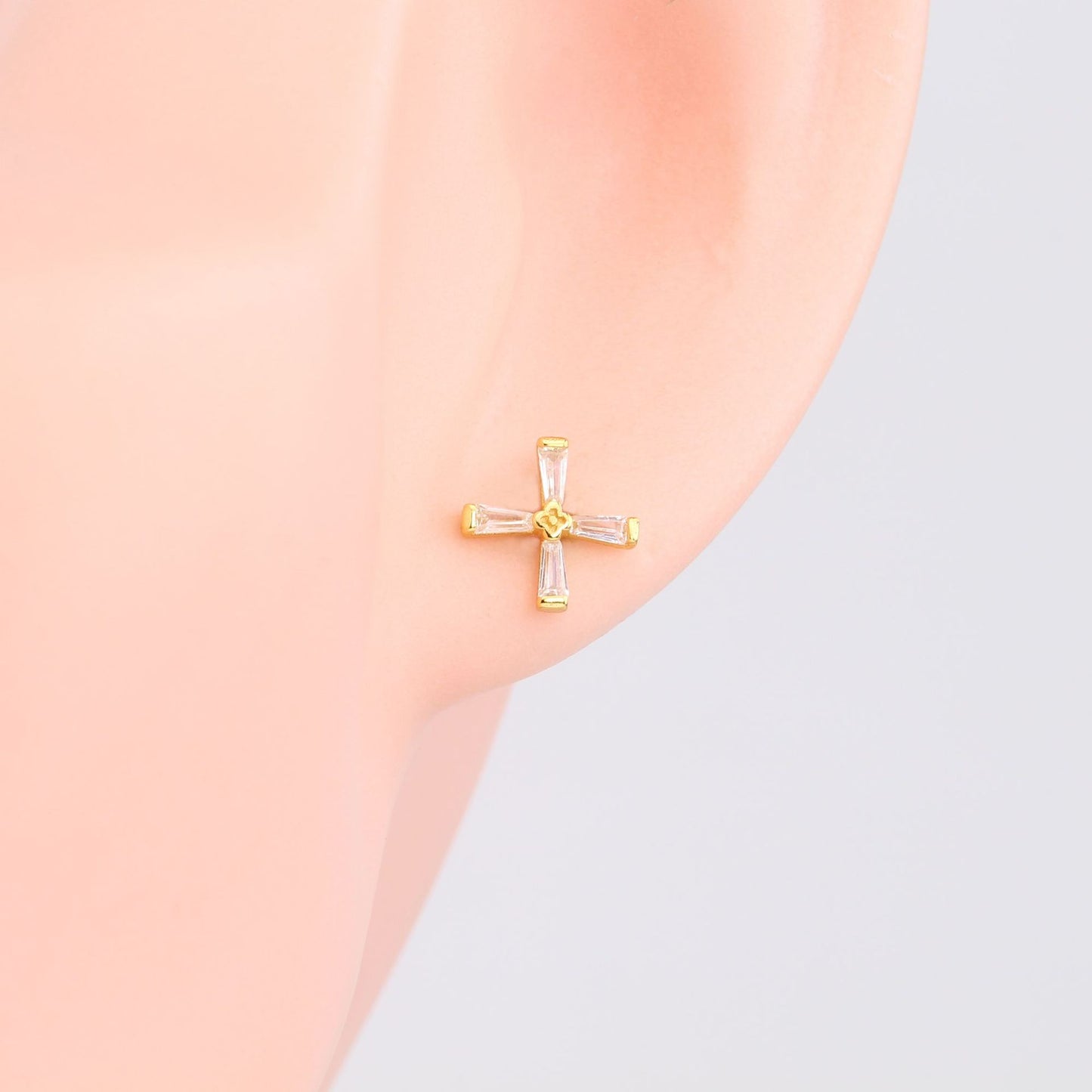 1 Pair Simple Style Streetwear Cross Plating Inlay Sterling Silver Zircon Ear Studs