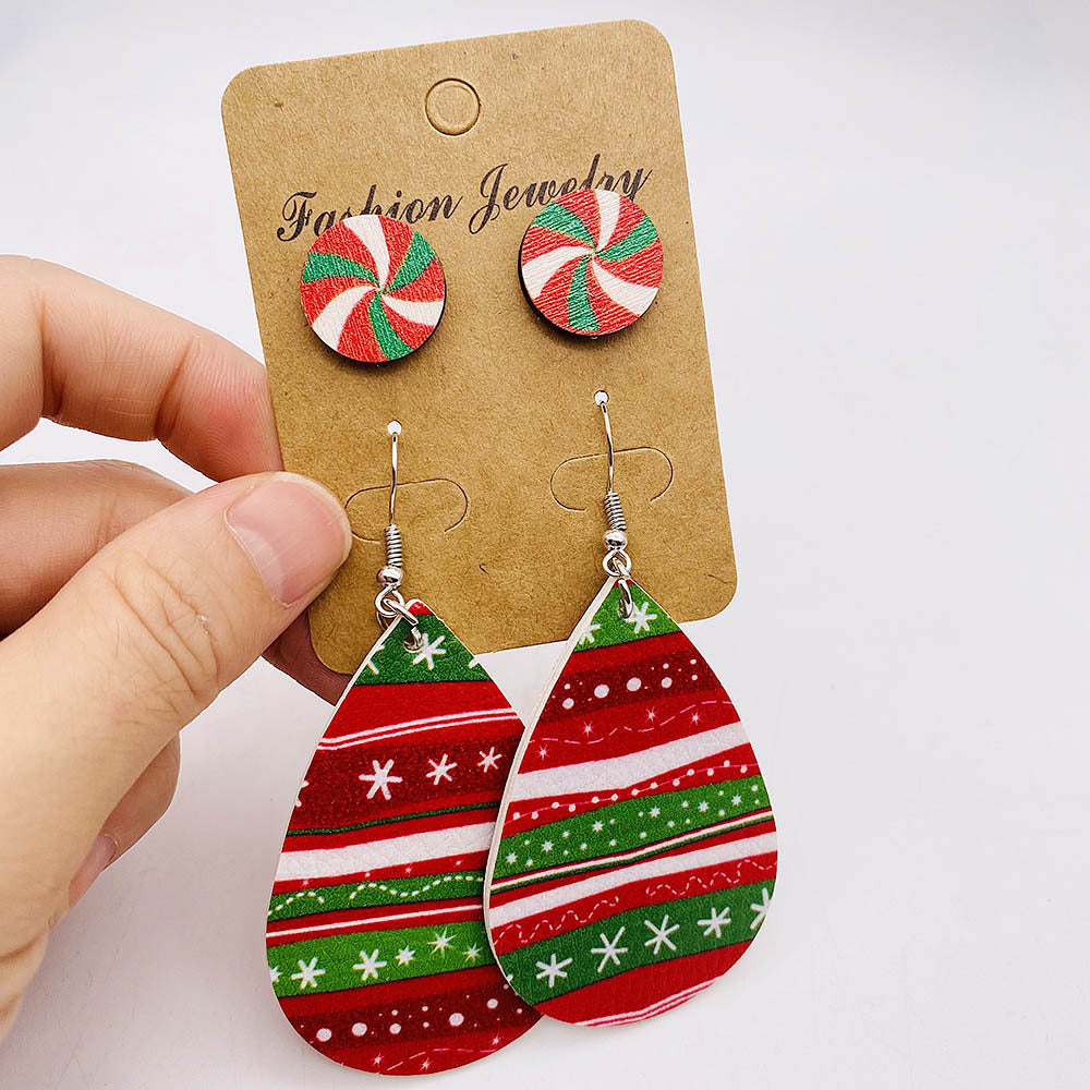 1 Set Cartoon Style Cartoon Character Leaf Pu Leather Drop Earrings Ear Studs