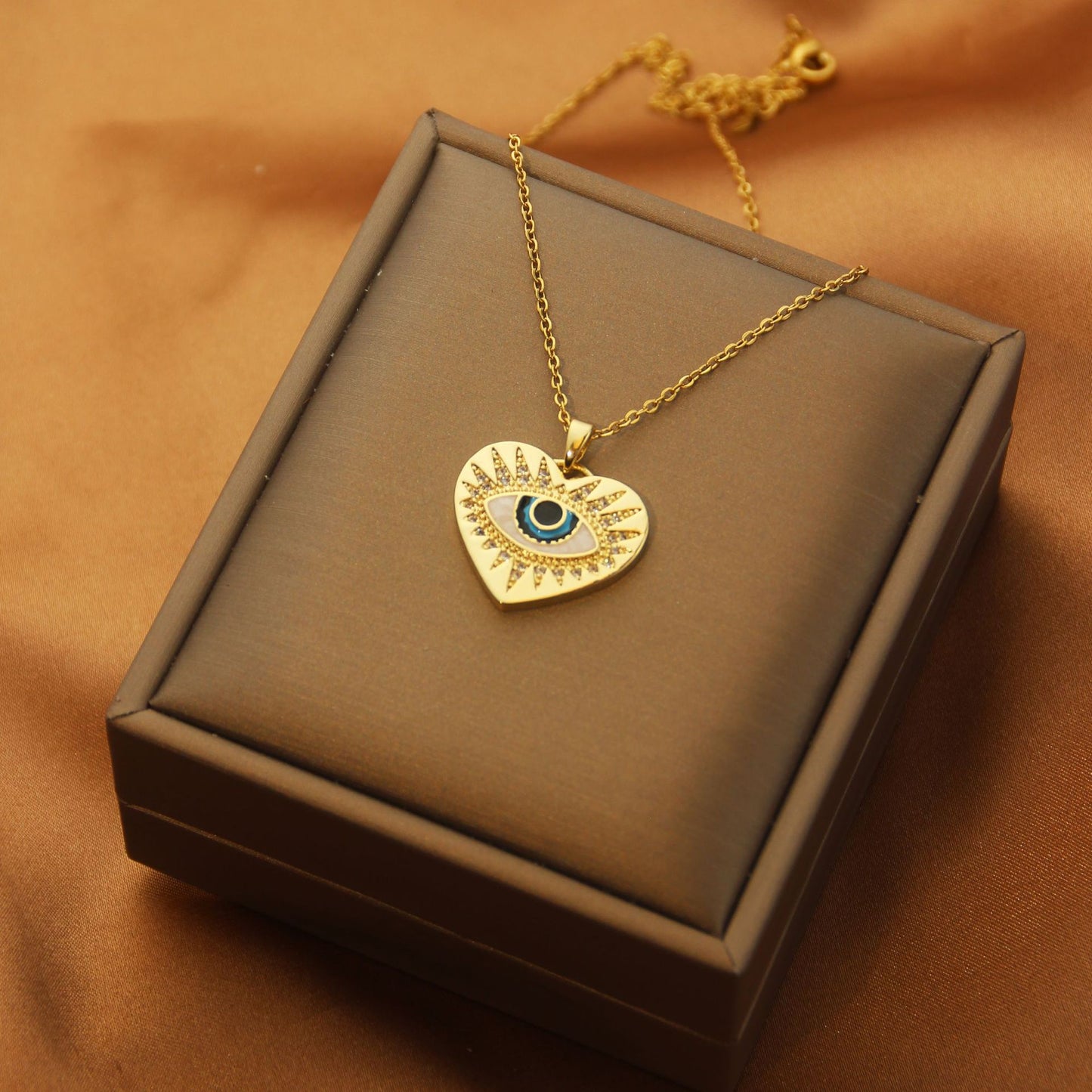 Sweet Eye Titanium Steel Plating Inlay Zircon Pendant Necklace