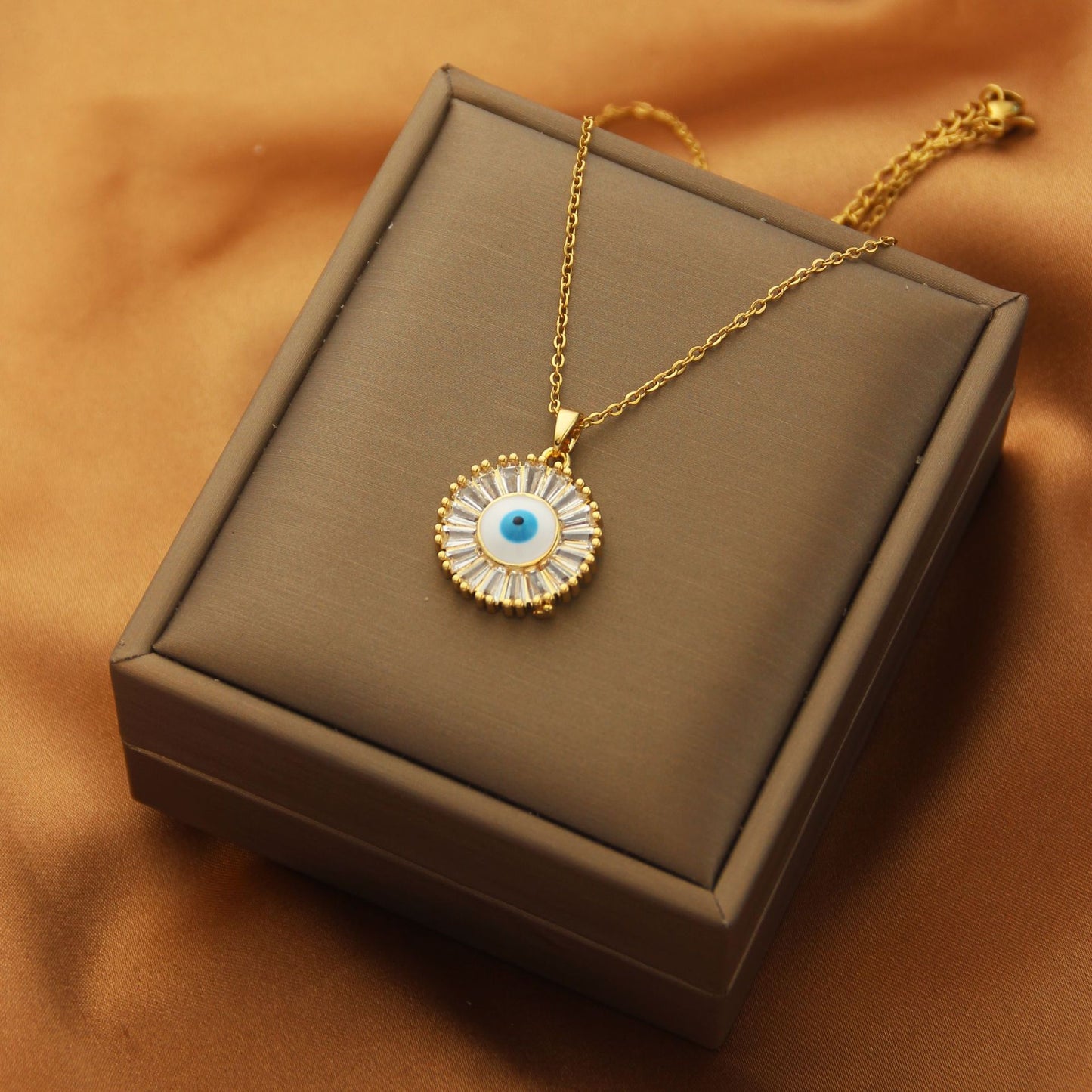 Sweet Eye Titanium Steel Plating Inlay Zircon Pendant Necklace