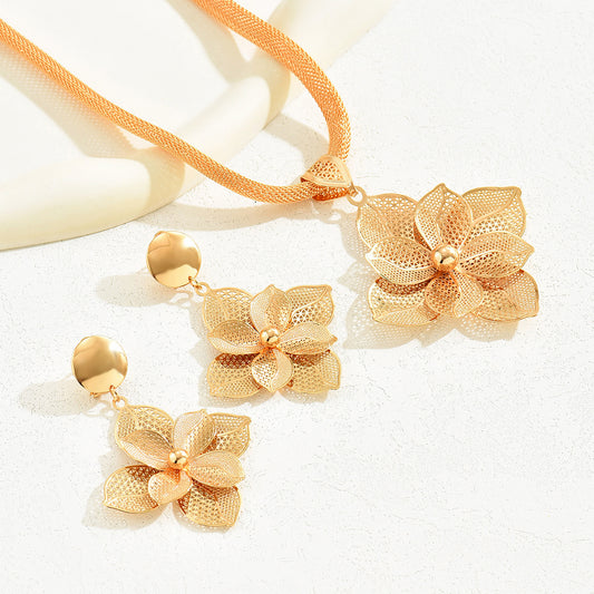 Elegant Flower 18k Gold Plated Iron Wholesale Earrings Necklace