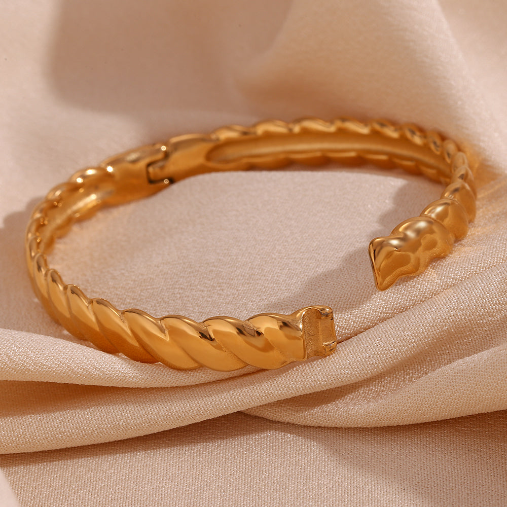 Simple Style Classic Style Solid Color Stainless Steel Plating 18k Gold Plated Bangle