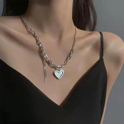 Hip-hop Rock Heart Shape Alloy Women's Pendant Necklace