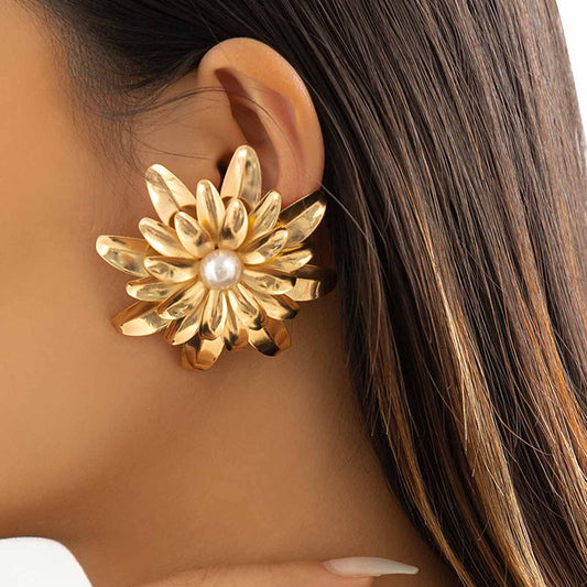 1 Pair Sweet Flower Inlay Alloy Artificial Pearls Ear Studs