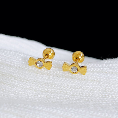 1 Pair Sweet Heart Shape Inlay Titanium Steel Zircon Ear Studs