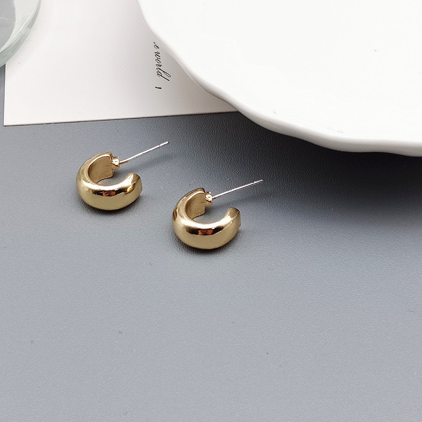 1 Pair Basic Modern Style Geometric Alloy Earrings