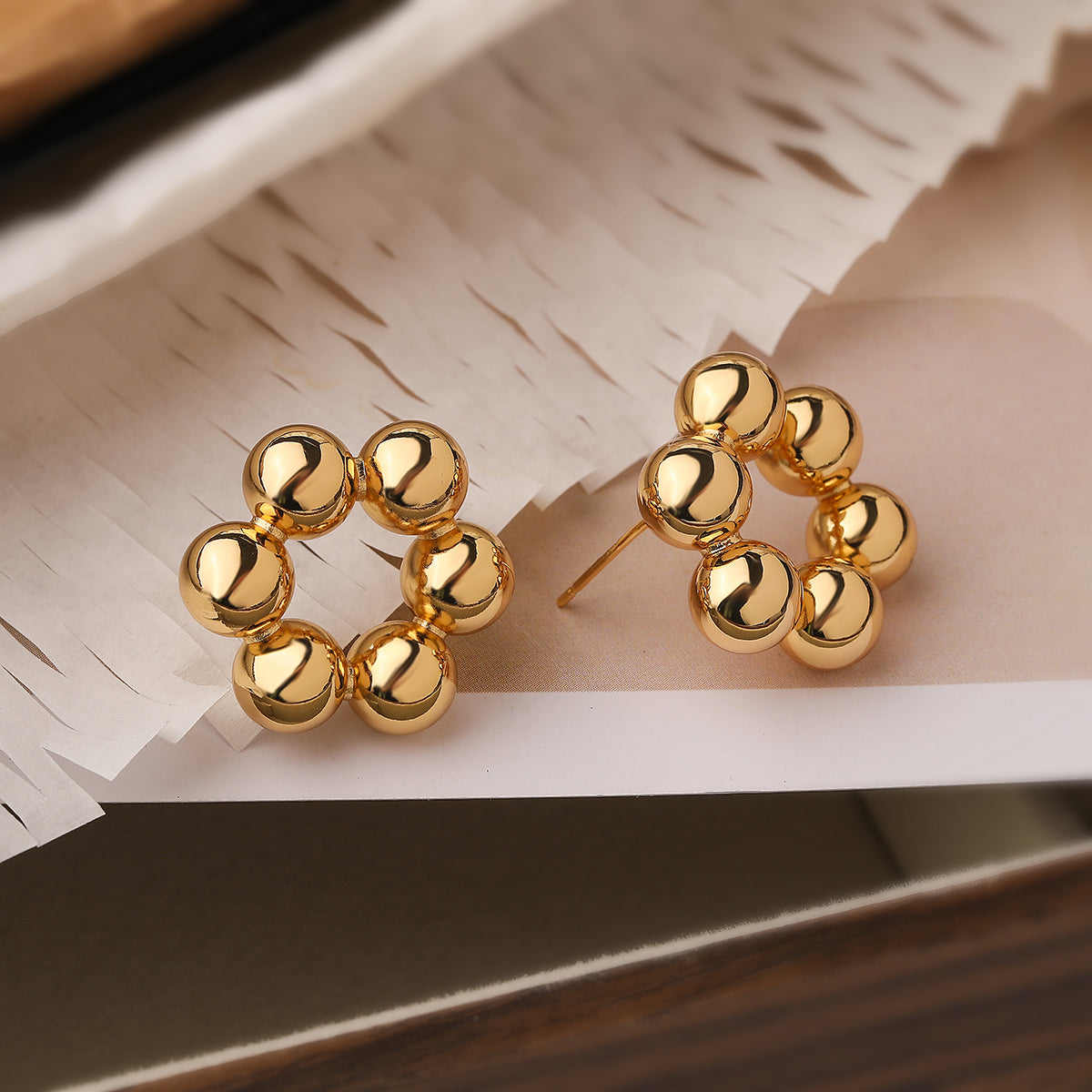 1 Pair Simple Style Commute Round Plating Copper 18k Gold Plated Ear Studs