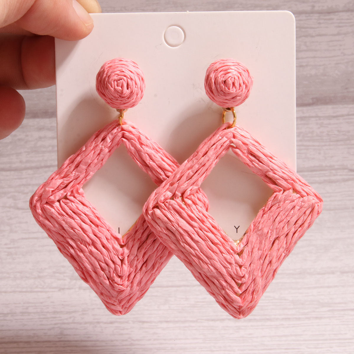 1 Pair Exaggerated Simple Style Quadrilateral Handmade Alloy Raffia Drop Earrings