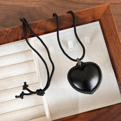 Black Leather Love Necklace Special-interest Design Stylish Simple And Versatile Autumn And Winter Accessories Sweater Chain