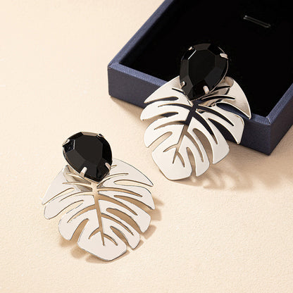 1 Pair Elegant Lady Vacation Leaves Plating Inlay Alloy Zircon Earrings