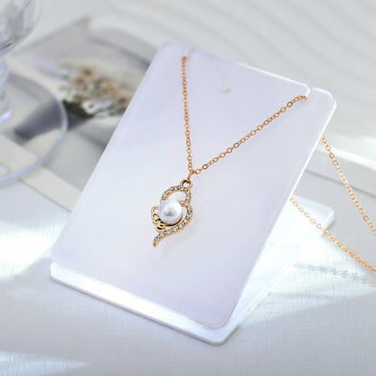 Elegant Lady Simple Style Geometric Alloy Titanium Steel Plating Inlay Artificial Pearls Rhinestones Women's Pendant Necklace