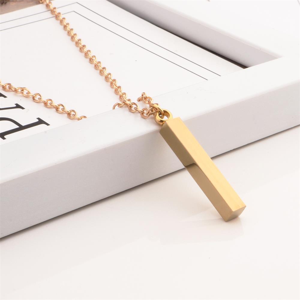 Fashion Solid Color Rectangle Stainless Steel Plating Pendant Necklace 1 Piece