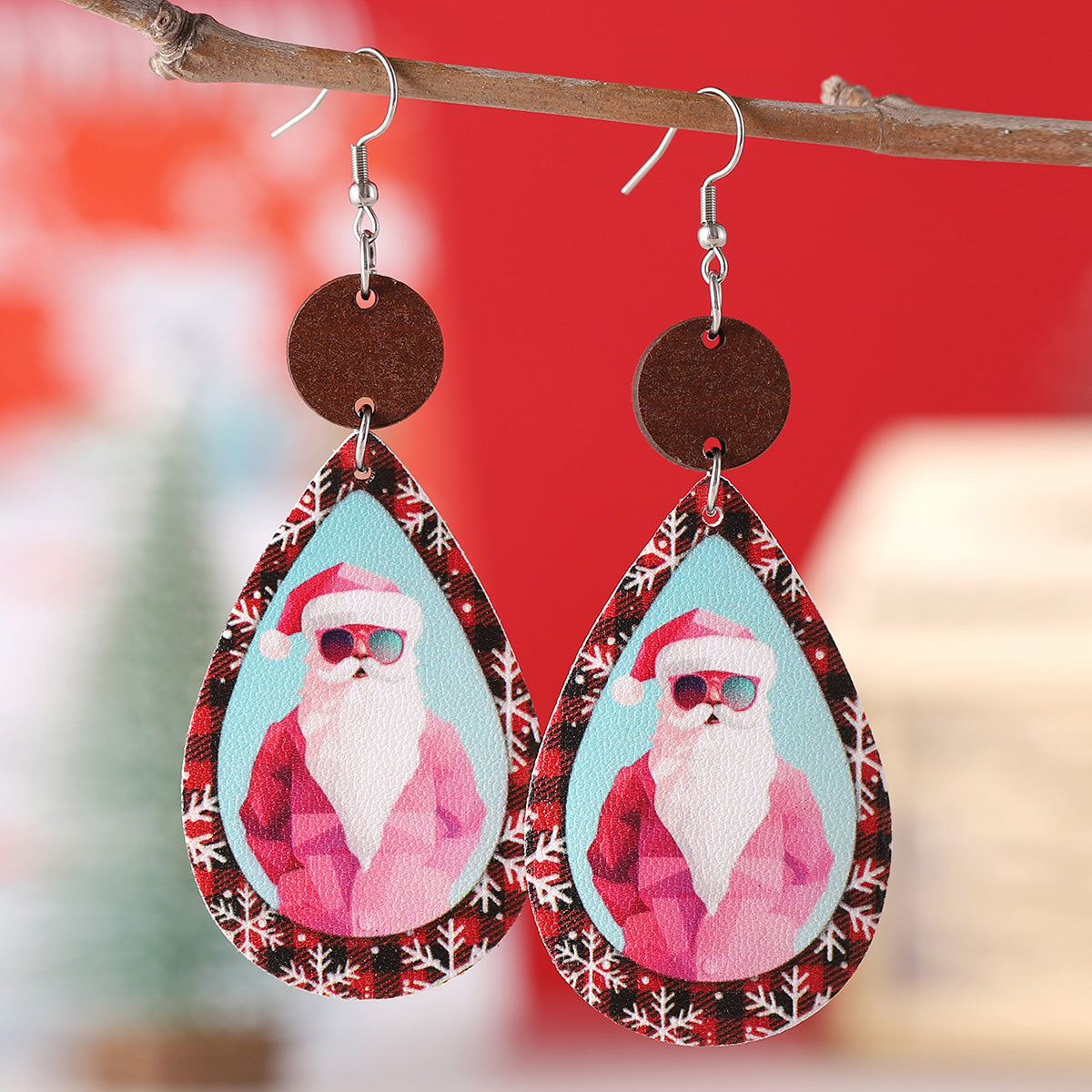 Wholesale Jewelry Cute Santa Claus Water Droplets Pu Leather Printing Drop Earrings