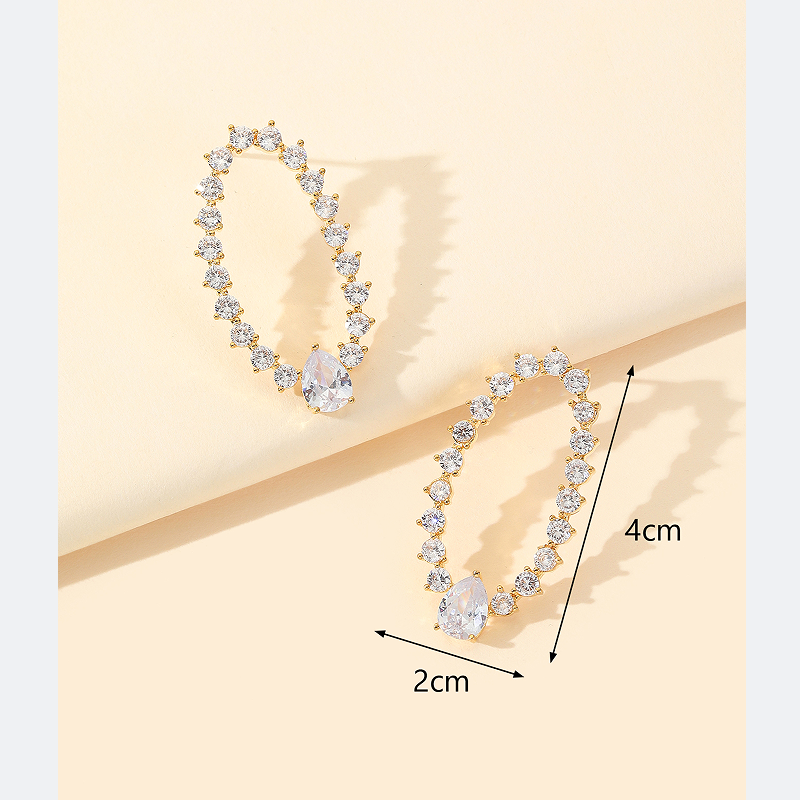 1 Pair Simple Style Oval Plating Copper Zircon 18k Gold Plated Earrings