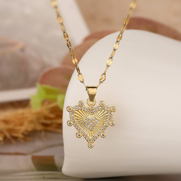 Elegant Simple Style Heart Shape Copper Plating Inlay Zircon 18k Gold Plated Pendant Necklace