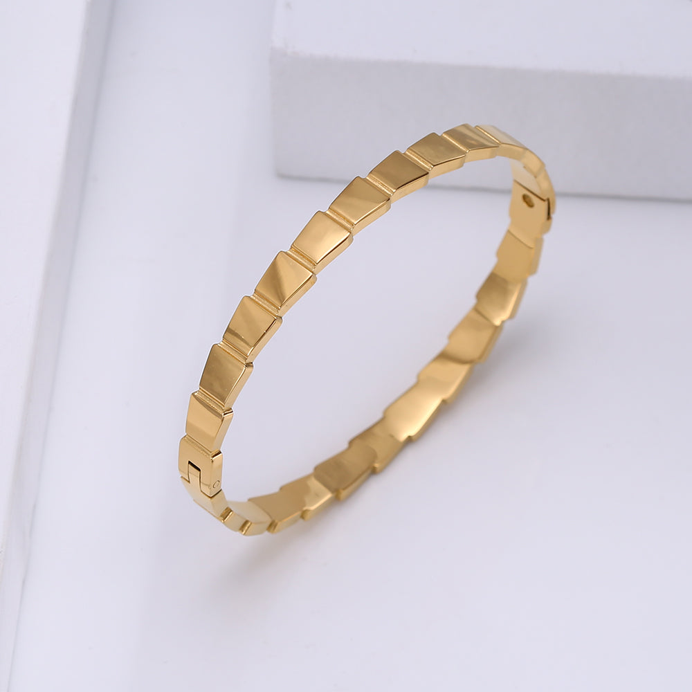 Simple Style Classic Style Solid Color Stainless Steel Plating Gold Plated Bangle