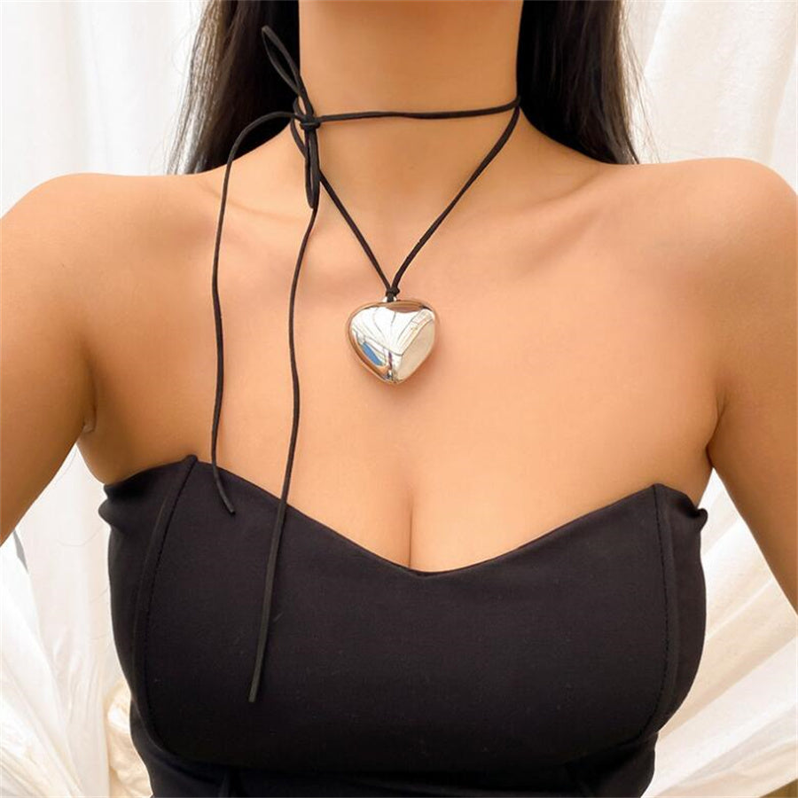 Simple Style Heart Shape Plastic Women's Pendant Necklace