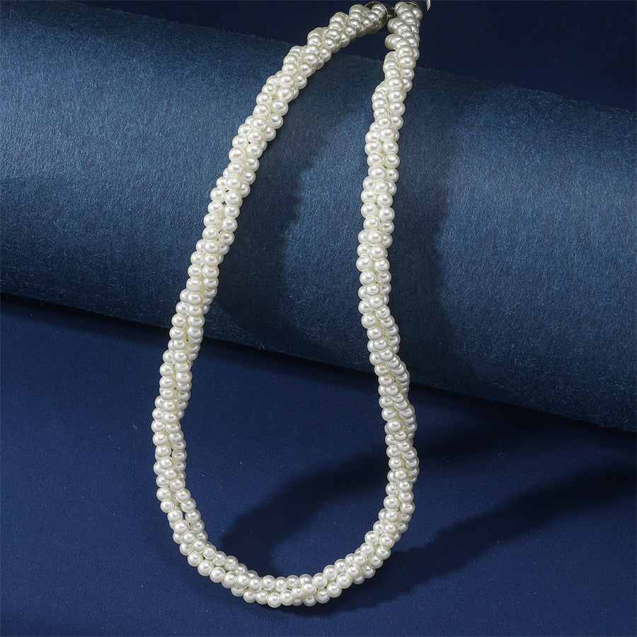 Elegant Solid Color Imitation Pearl Women's Necklace