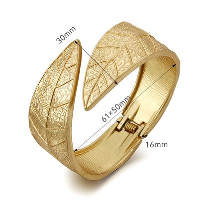 Retro Solid Color Alloy Plating Women's Bangle